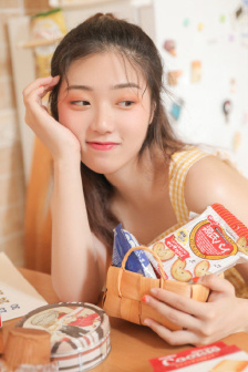 一女多男在疯狂的伦交